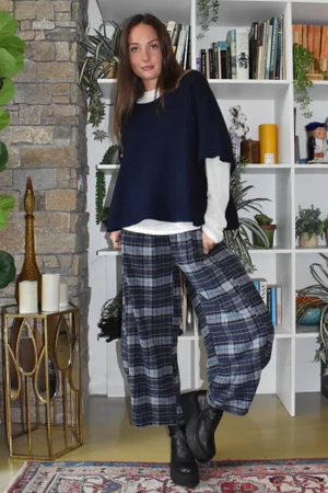 Patrick Plaid Brushed Cotton 7/8 Barrel Pant Navy